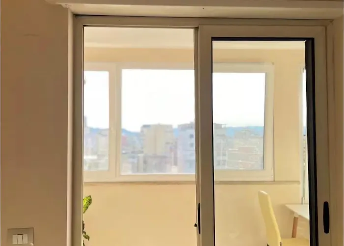 Apartament Above The